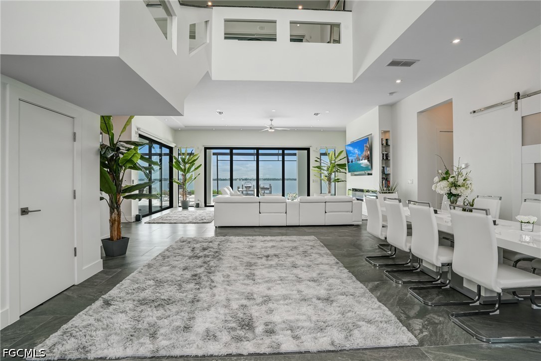 6390 River Club CT