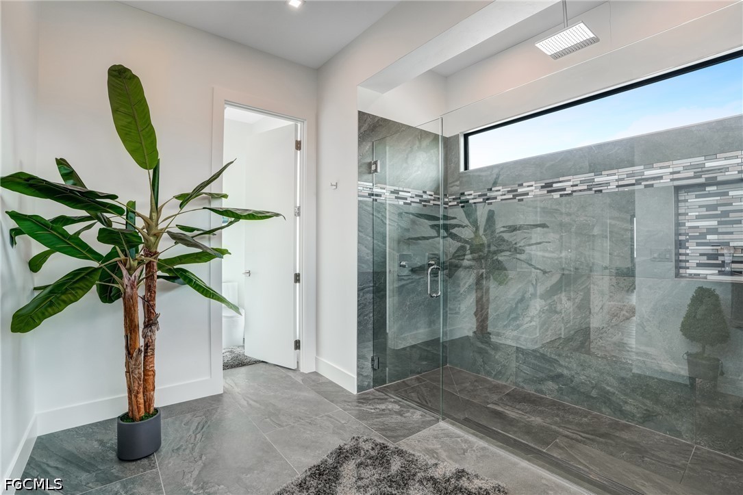 6390 River Club CT