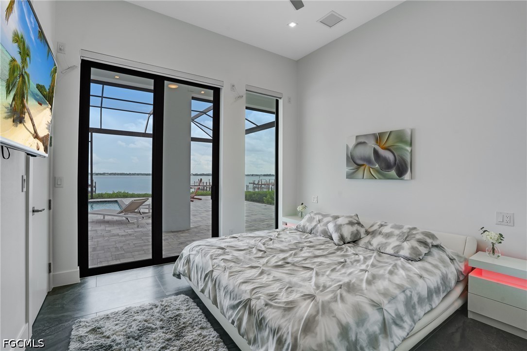 6390 River Club CT