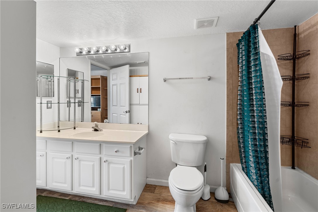 4113 Residence DR 206