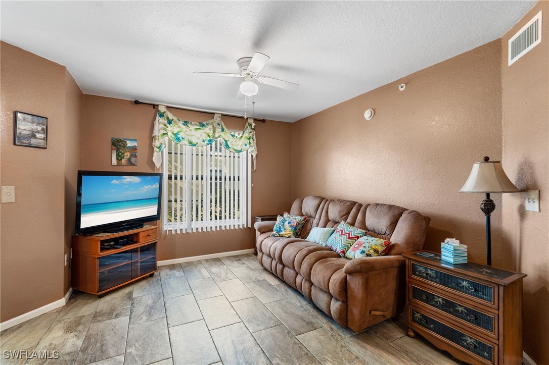 4113 Residence DR 206
