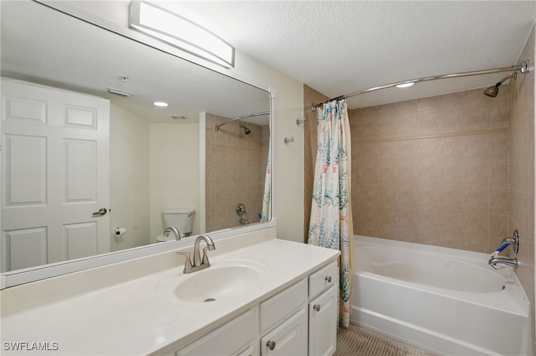 4113 Residence DR 215