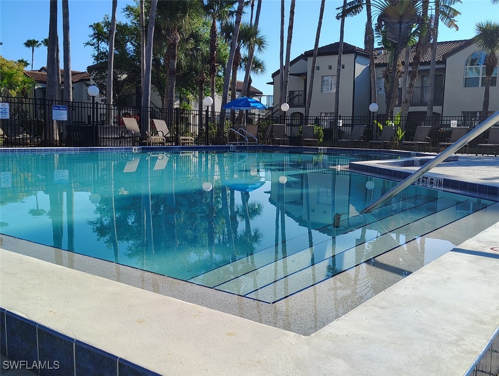 3421 Winkler AVE 402