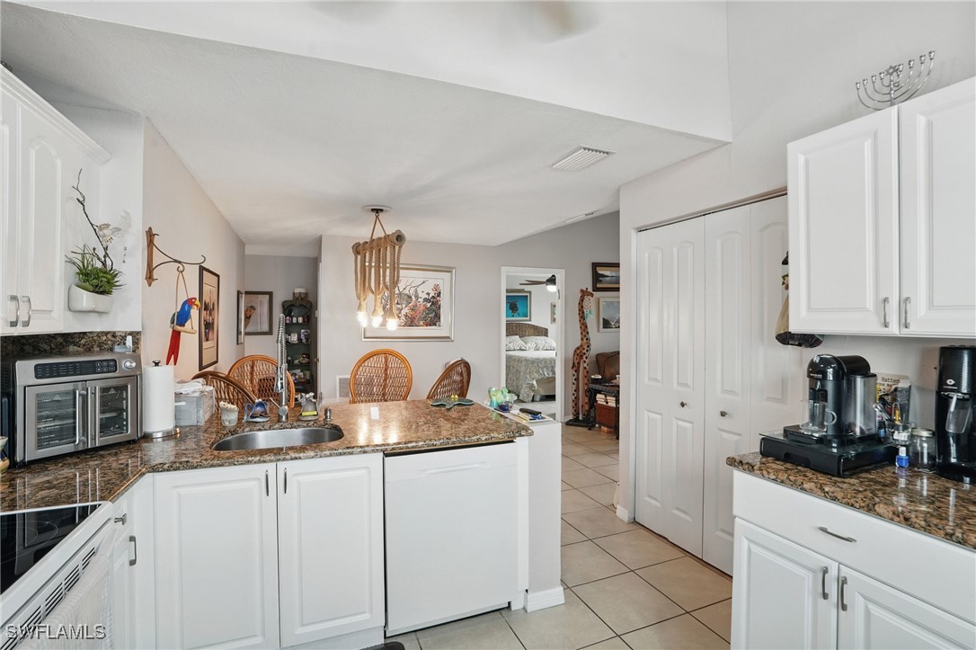 3421 Winkler AVE 402