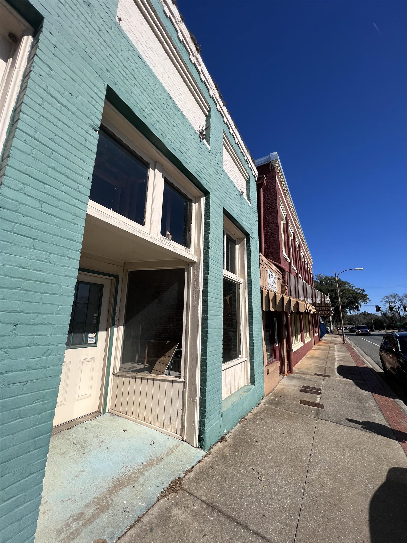 108 E JEFFERSON Street