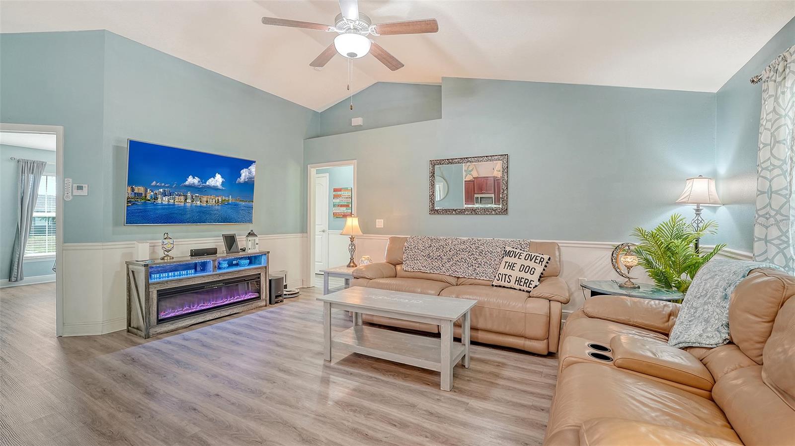 237 STRASBURG DR