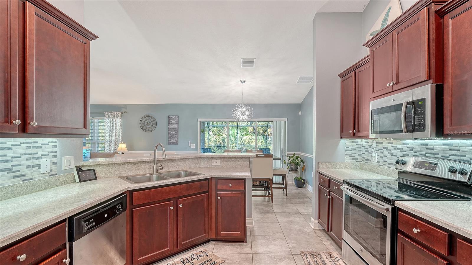 237 STRASBURG DR