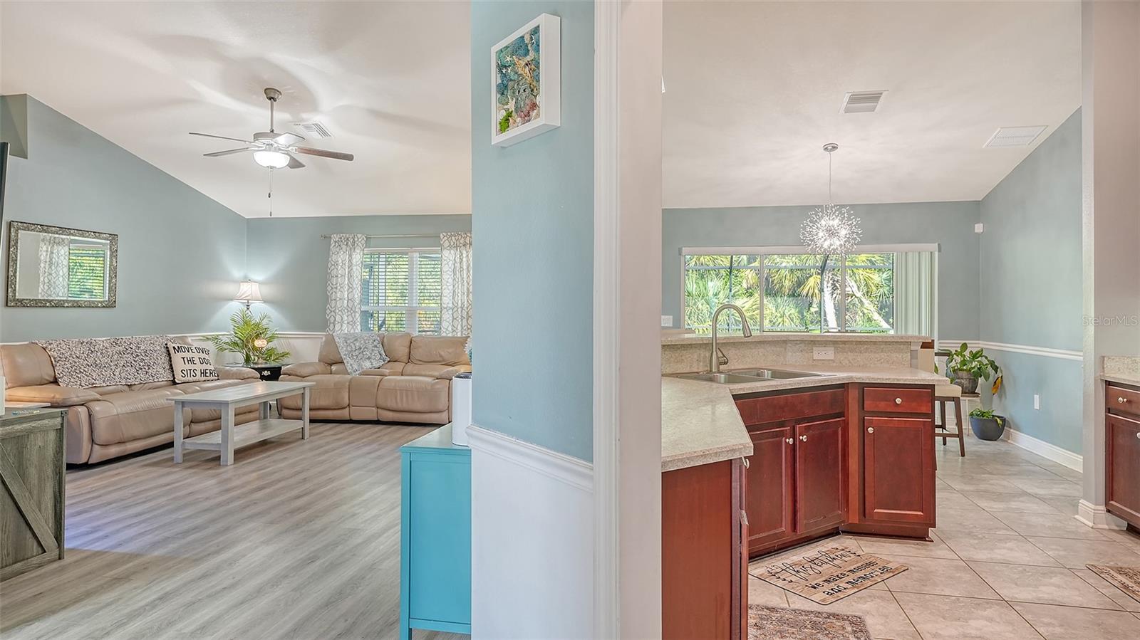 237 STRASBURG DR
