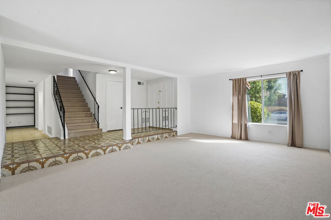 13237 Constable Ave