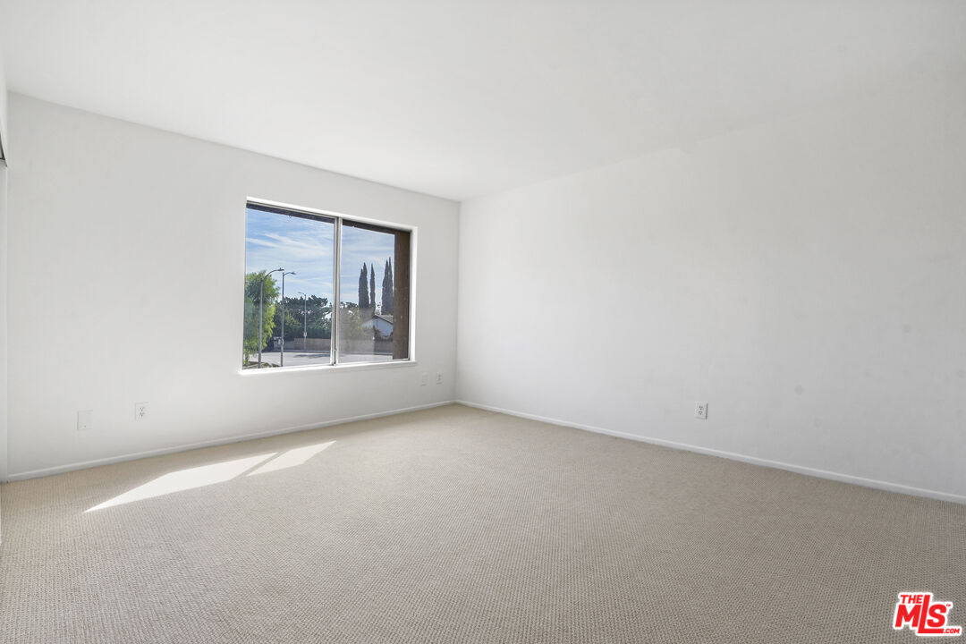 13237 Constable Ave