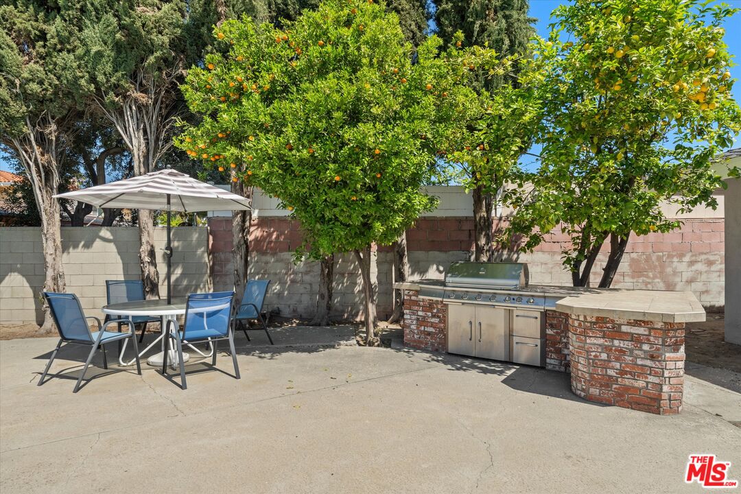6951 Atoll Ave