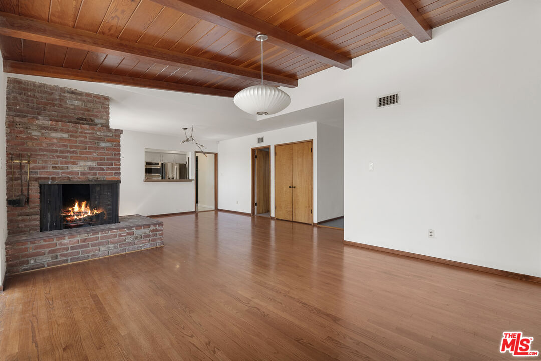 5010 Eaton St