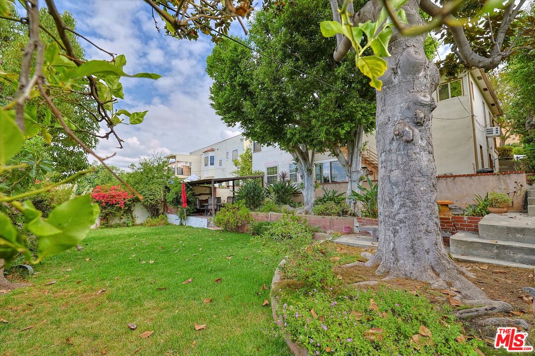 4621 W Avenue 41