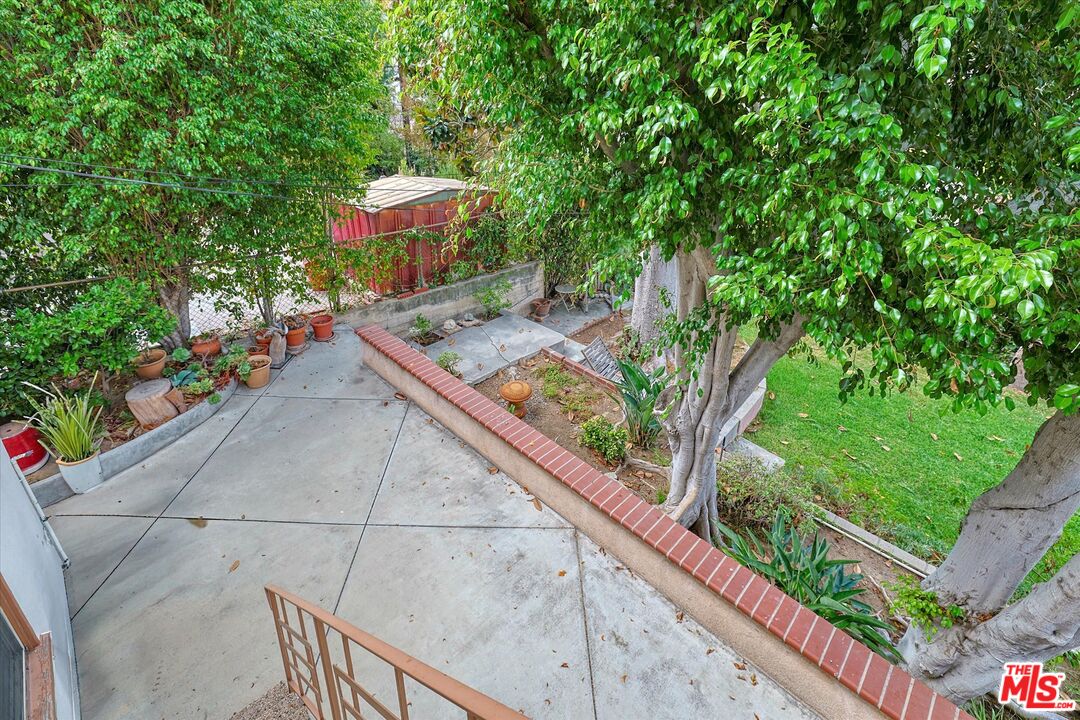 4621 W Avenue 41