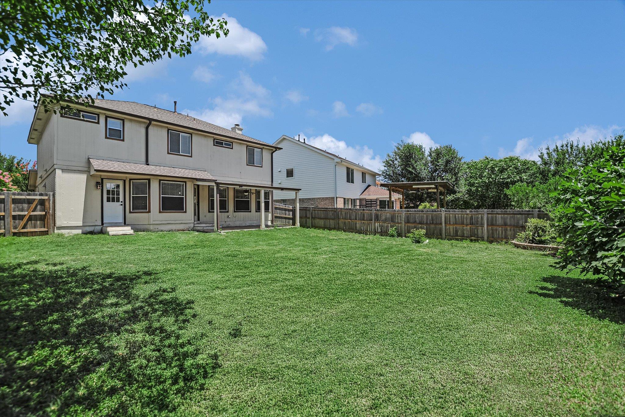 8111 Hawick DR