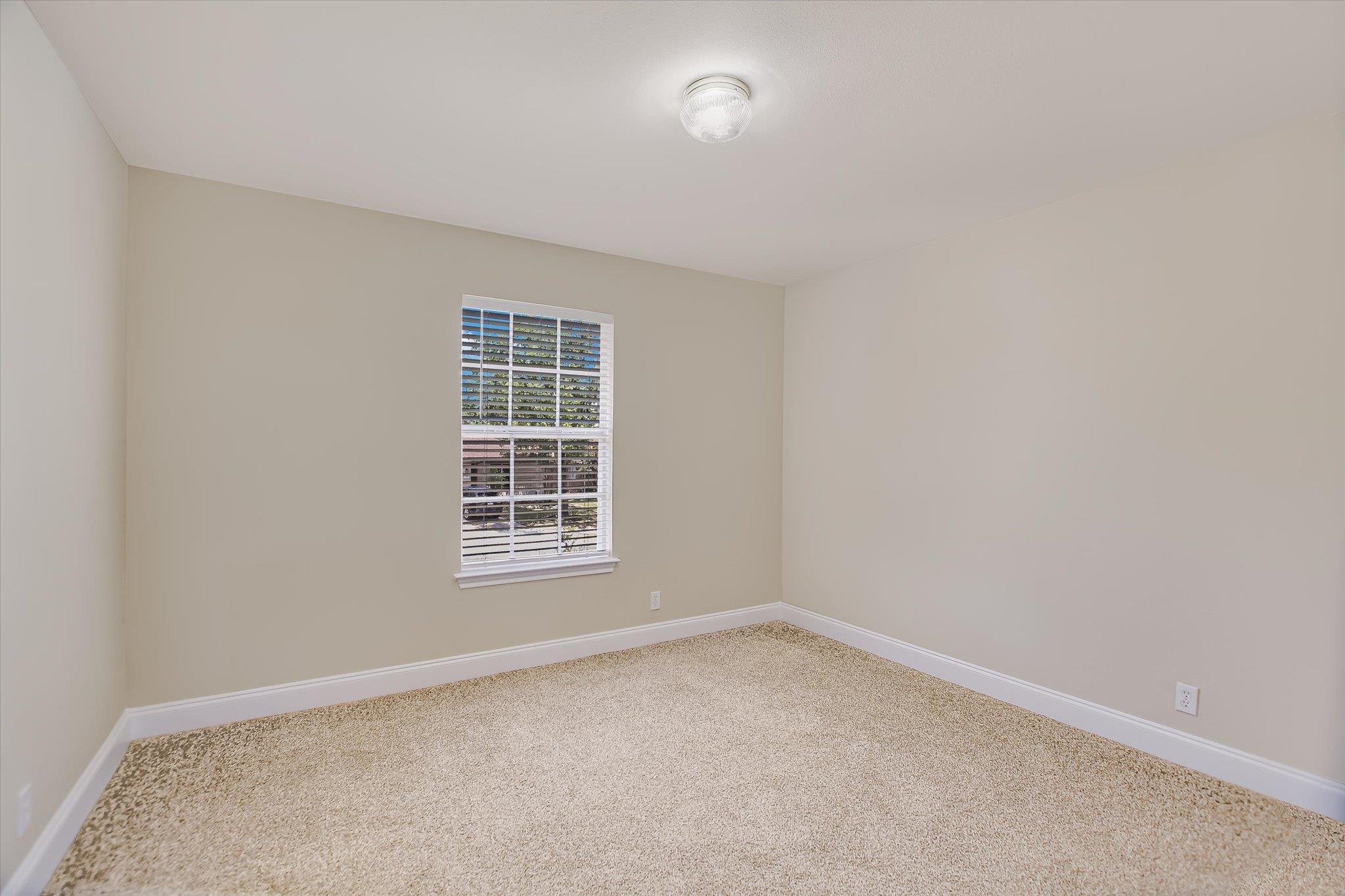 8111 Hawick DR