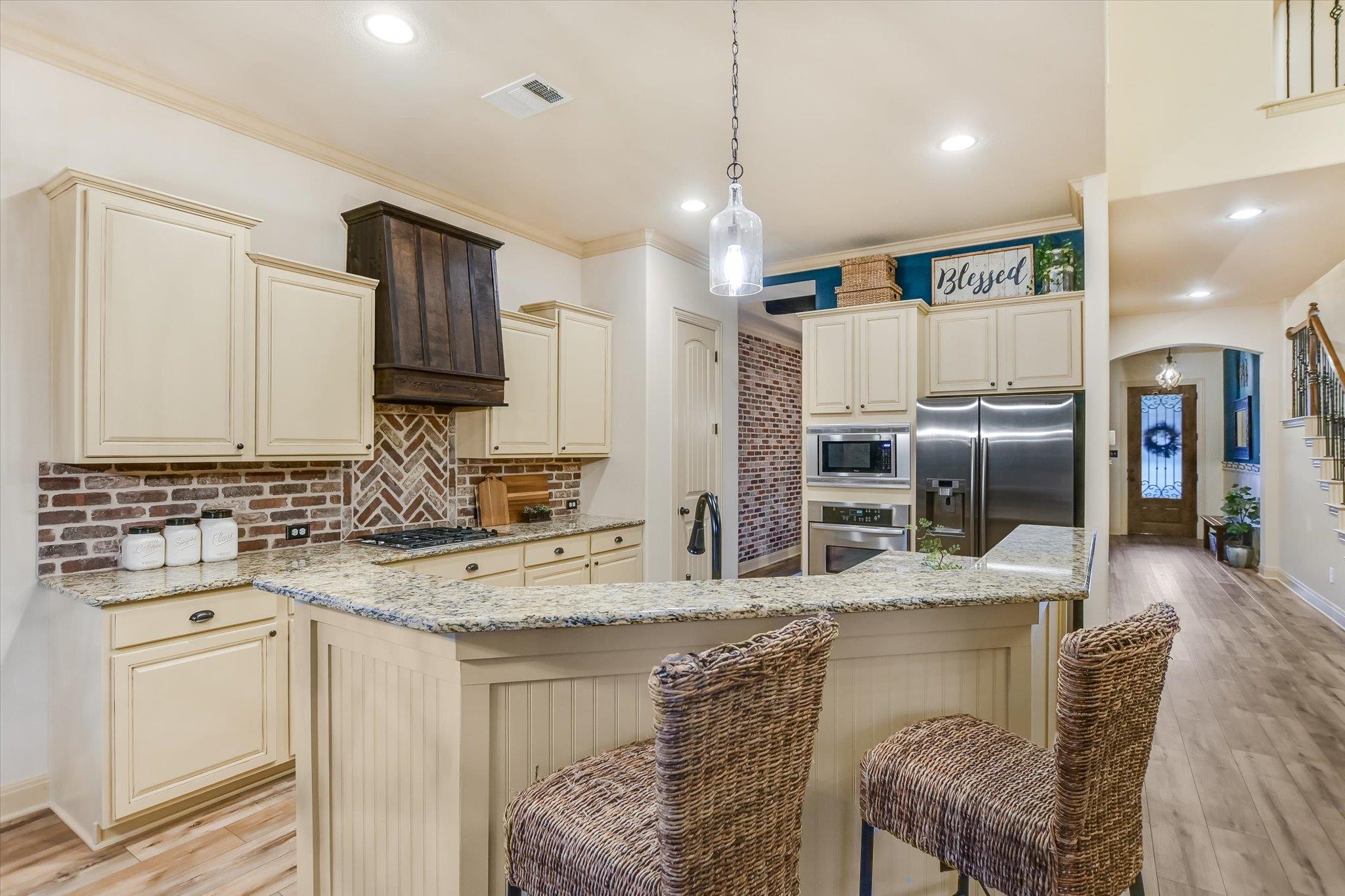 306 Kati LN
