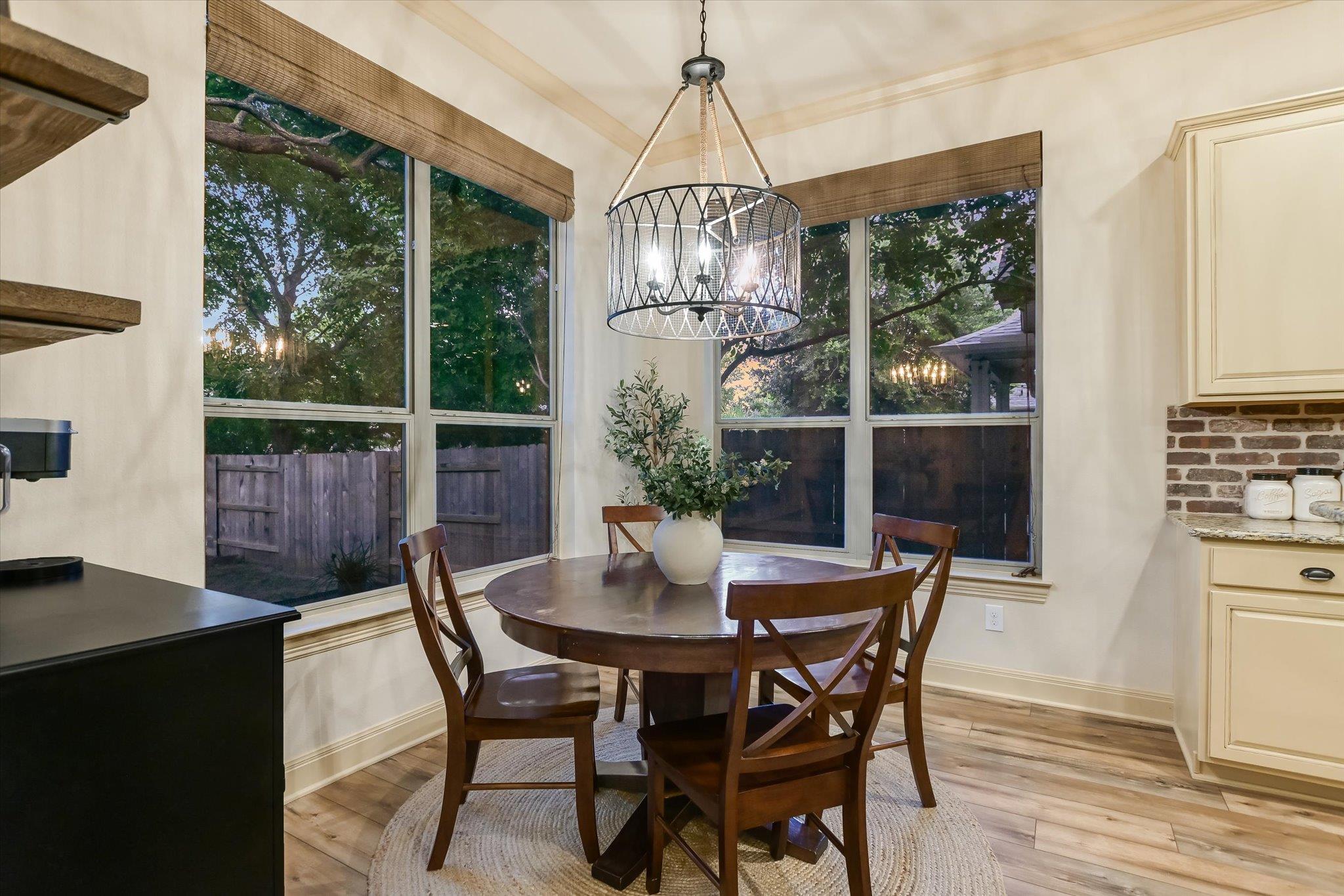 306 Kati LN