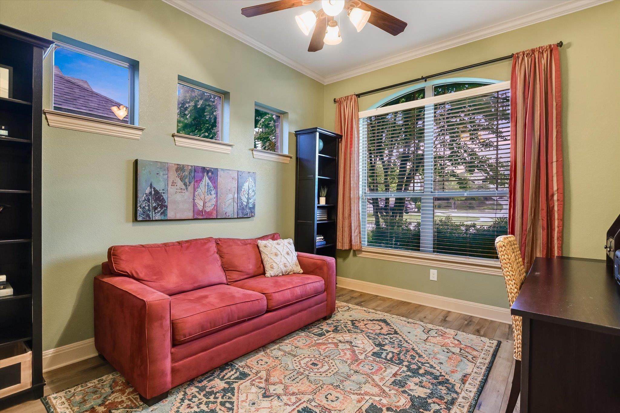 306 Kati LN