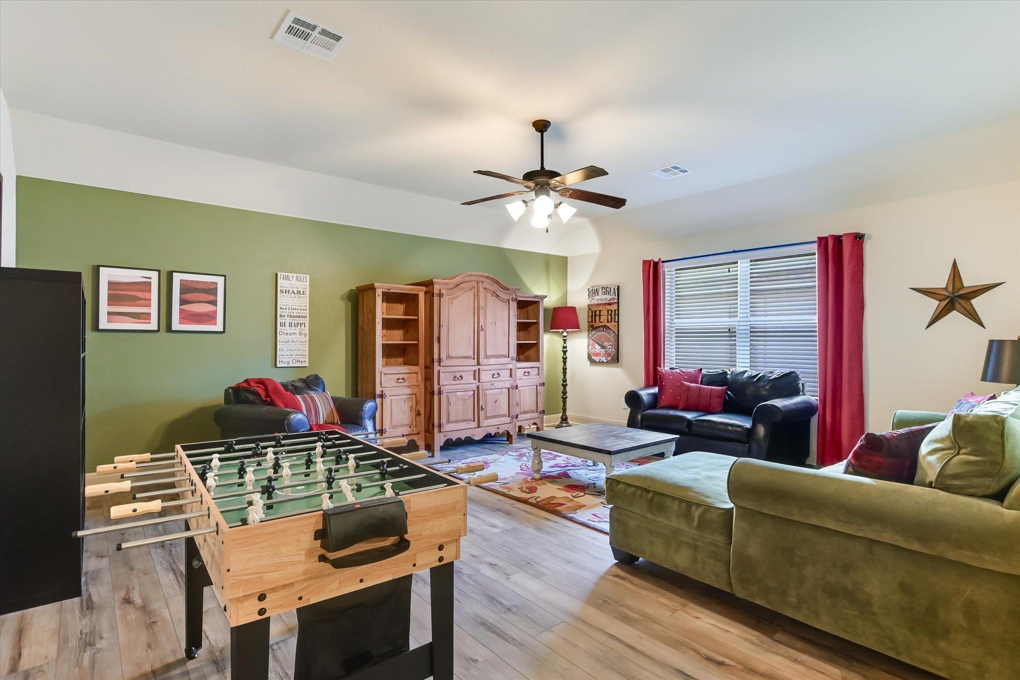 306 Kati LN