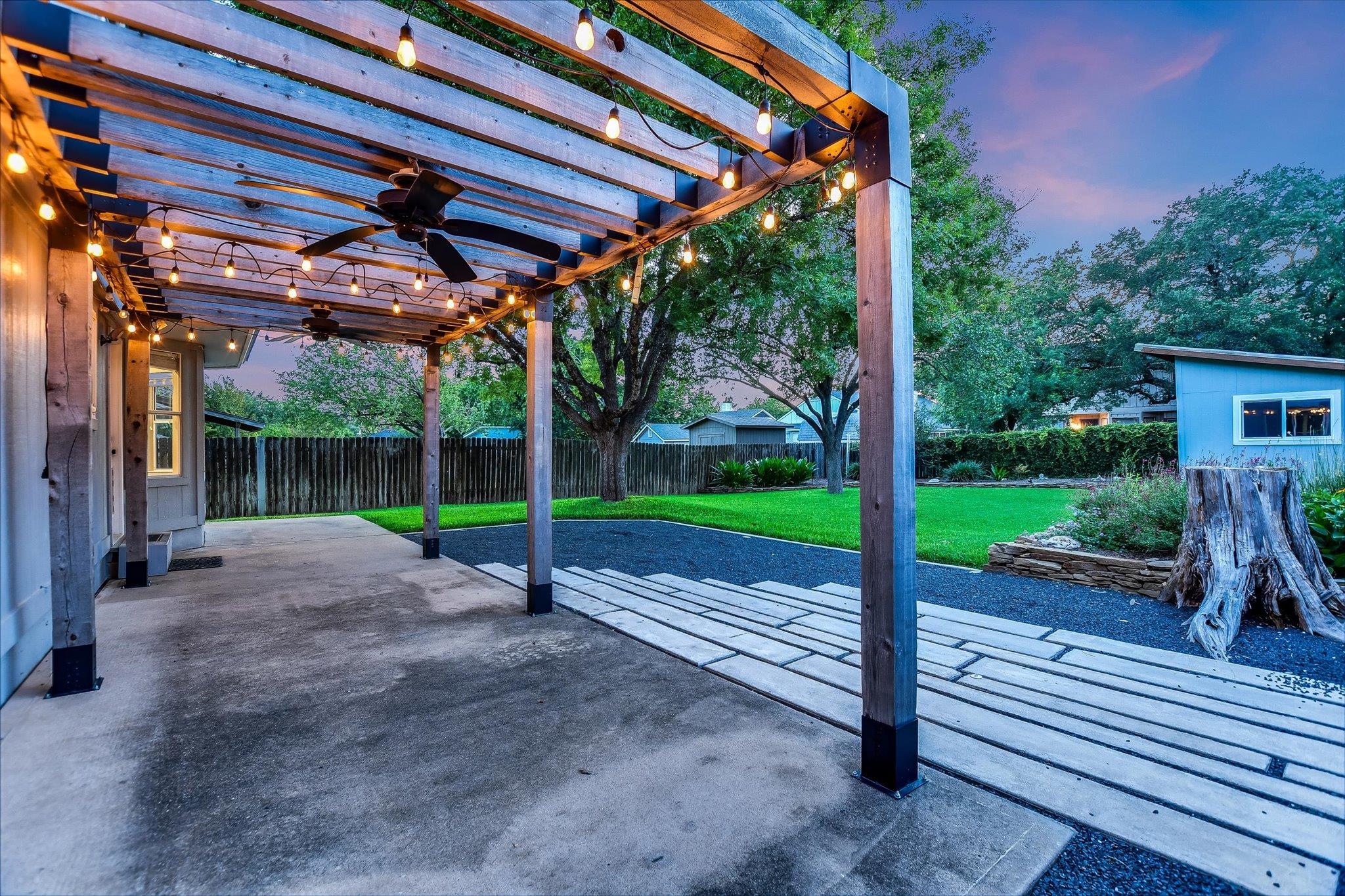 1415 Deer Ledge TRL