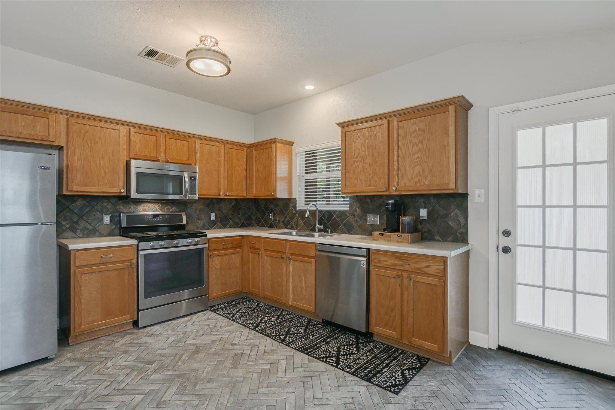 1138 Stone Forest TRL