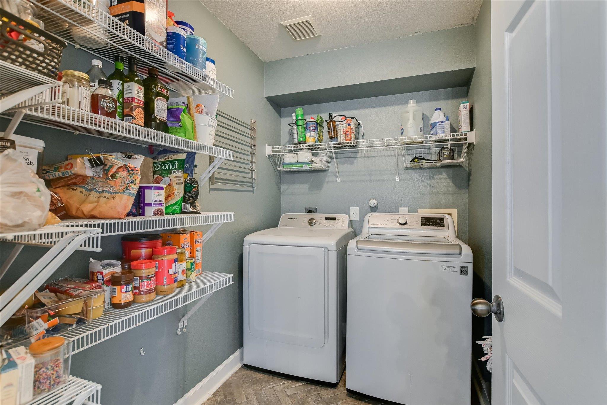 1138 Stone Forest TRL