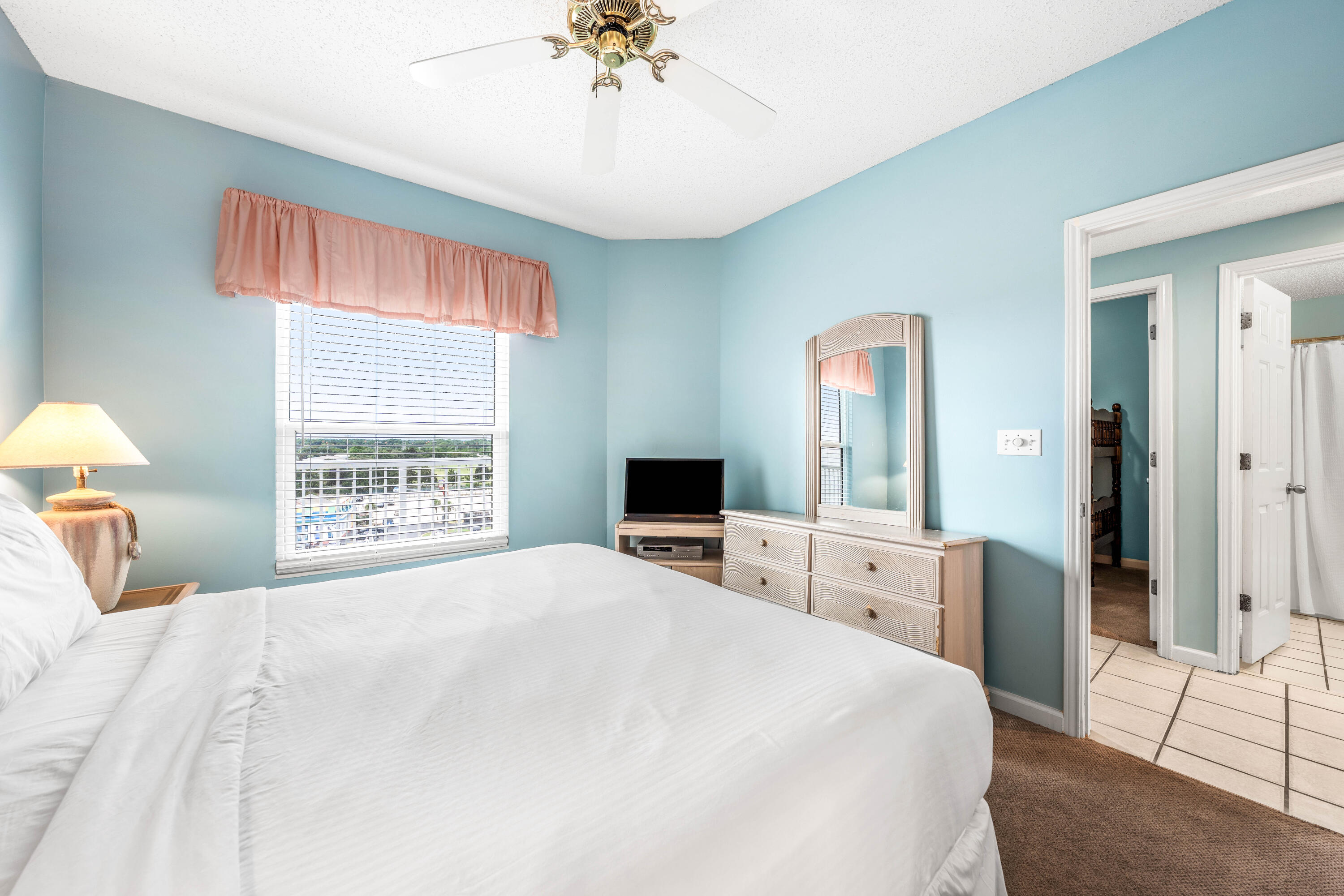 1080 E Highway 98 703
