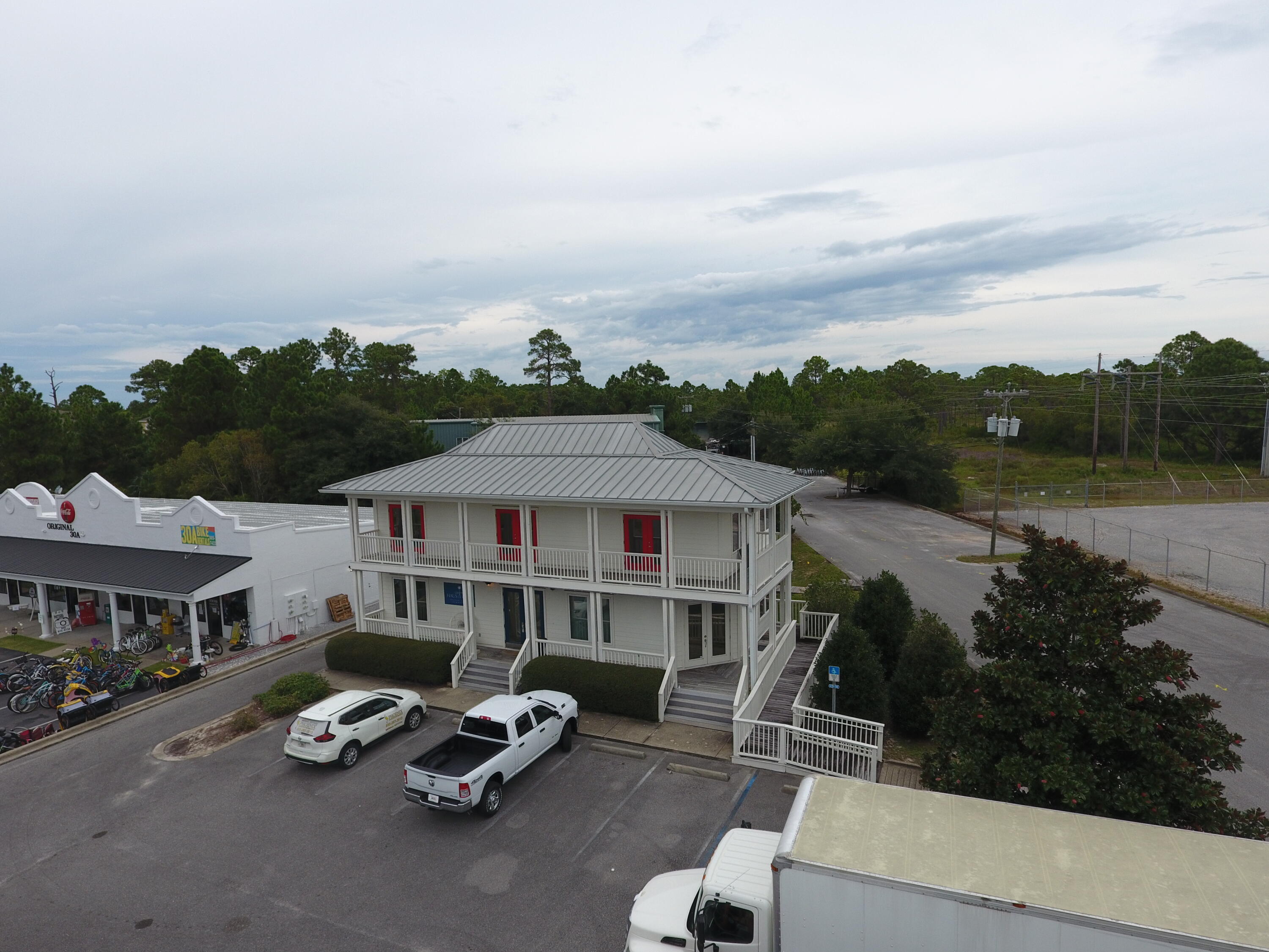 5417 E County Hwy 30A
