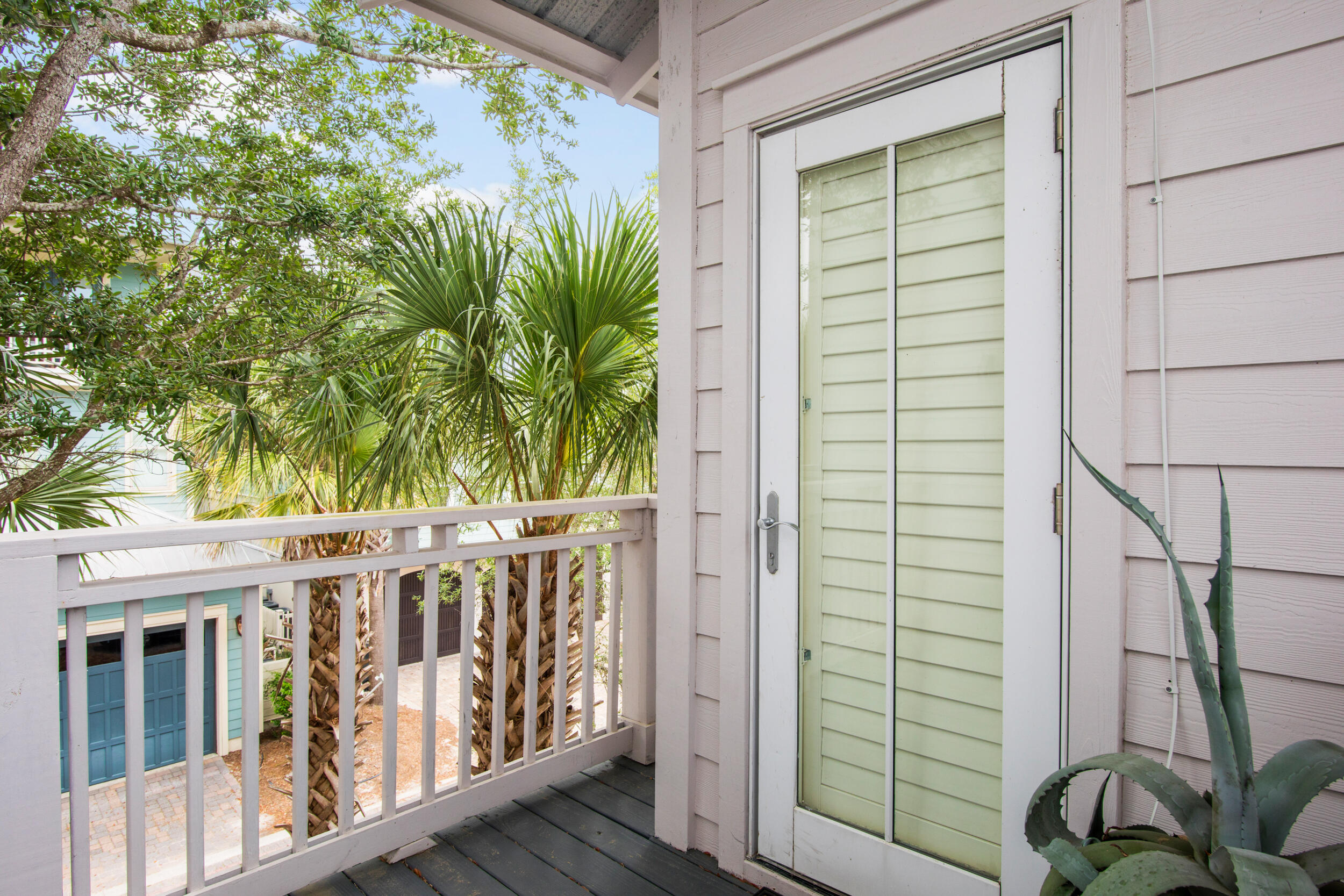 48 Surfer Lane