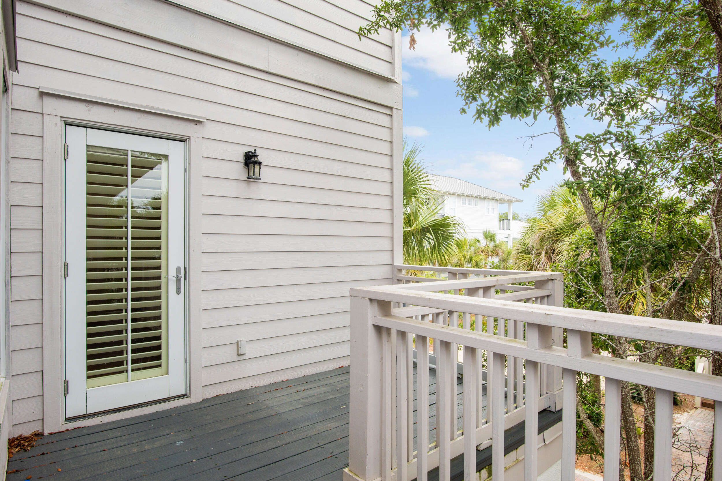 48 Surfer Lane