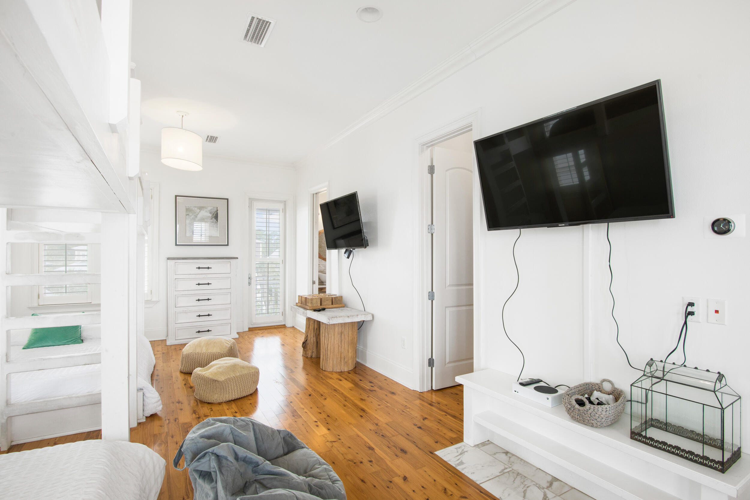 48 Surfer Lane