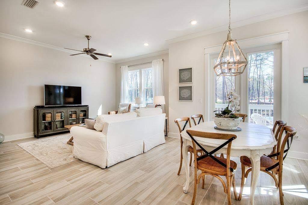 54 W Pine Lands Loop Unit: UNIT B