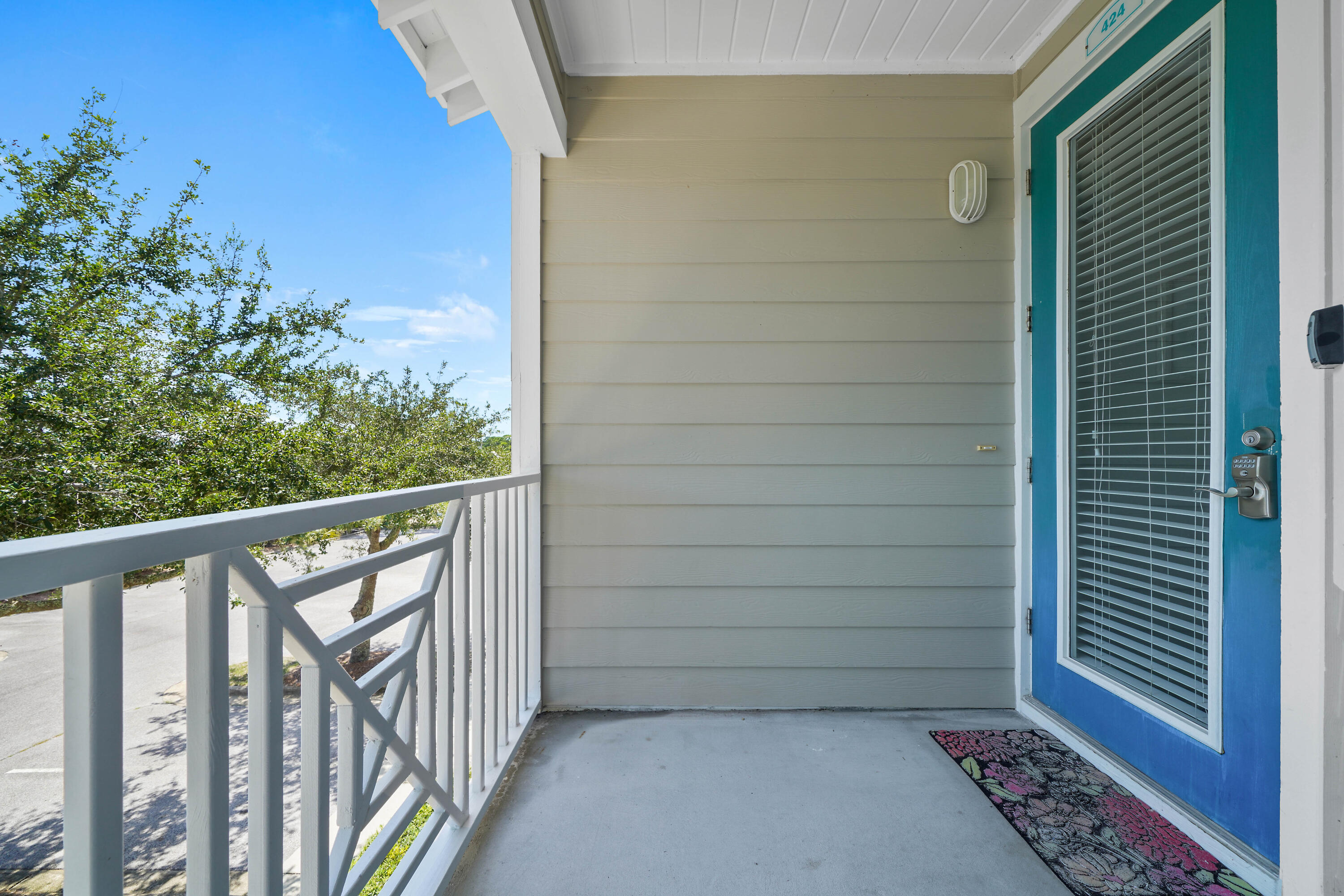 86 Village Blvd APT 424