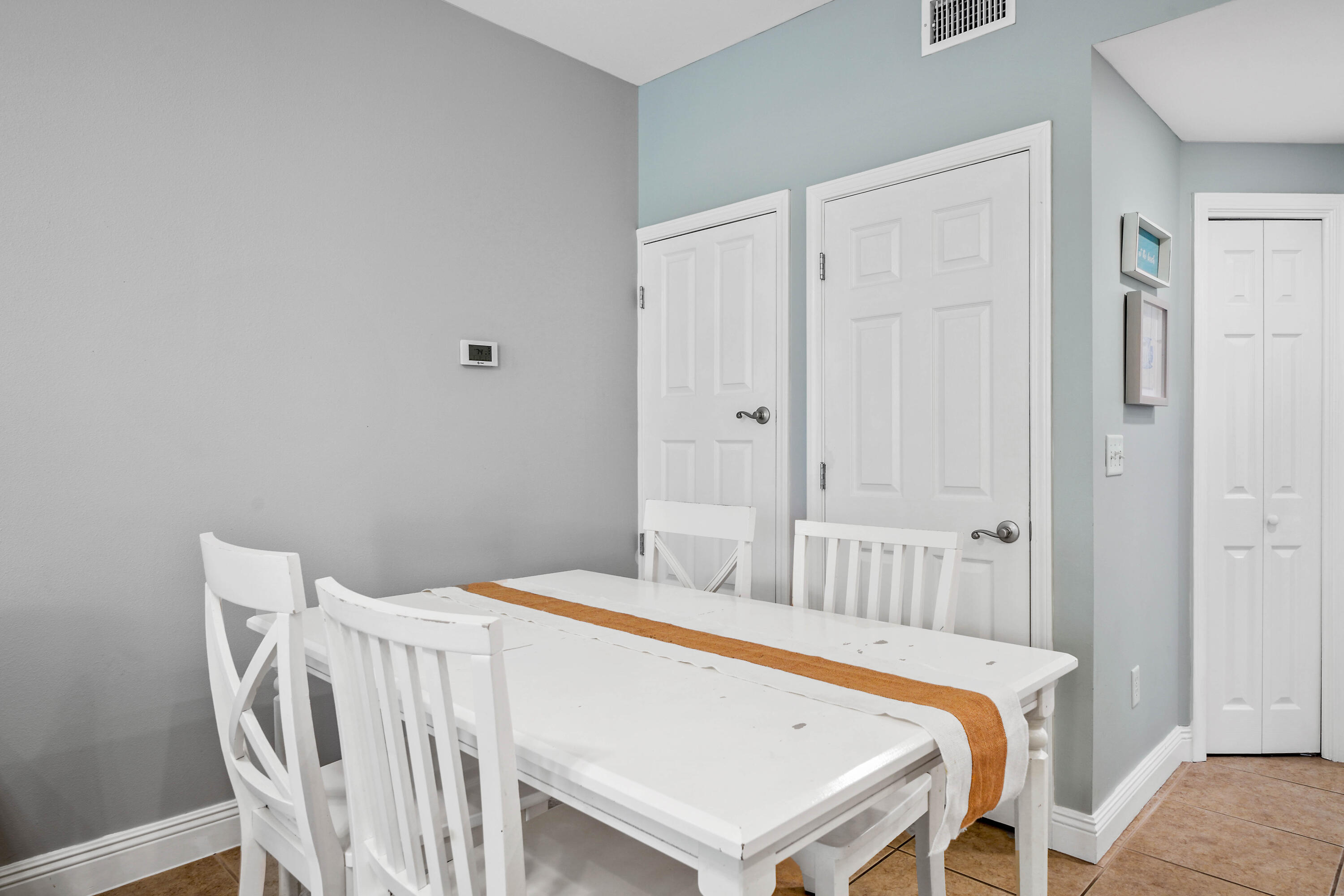 86 Village Blvd APT 424
