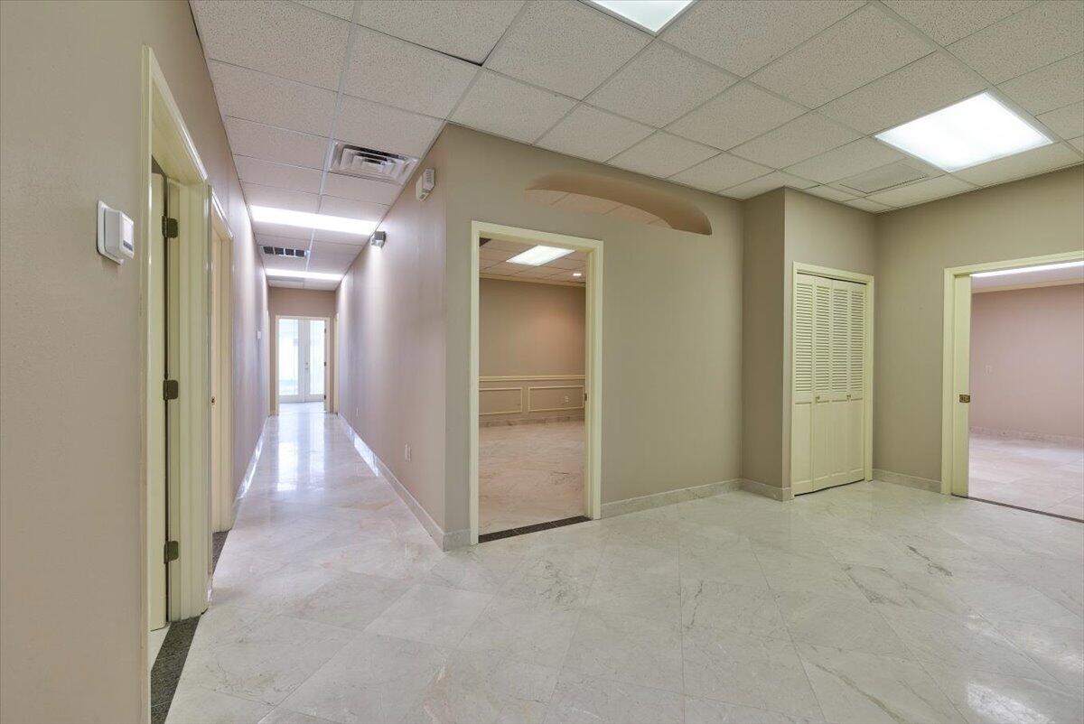 10 Commerce Drive