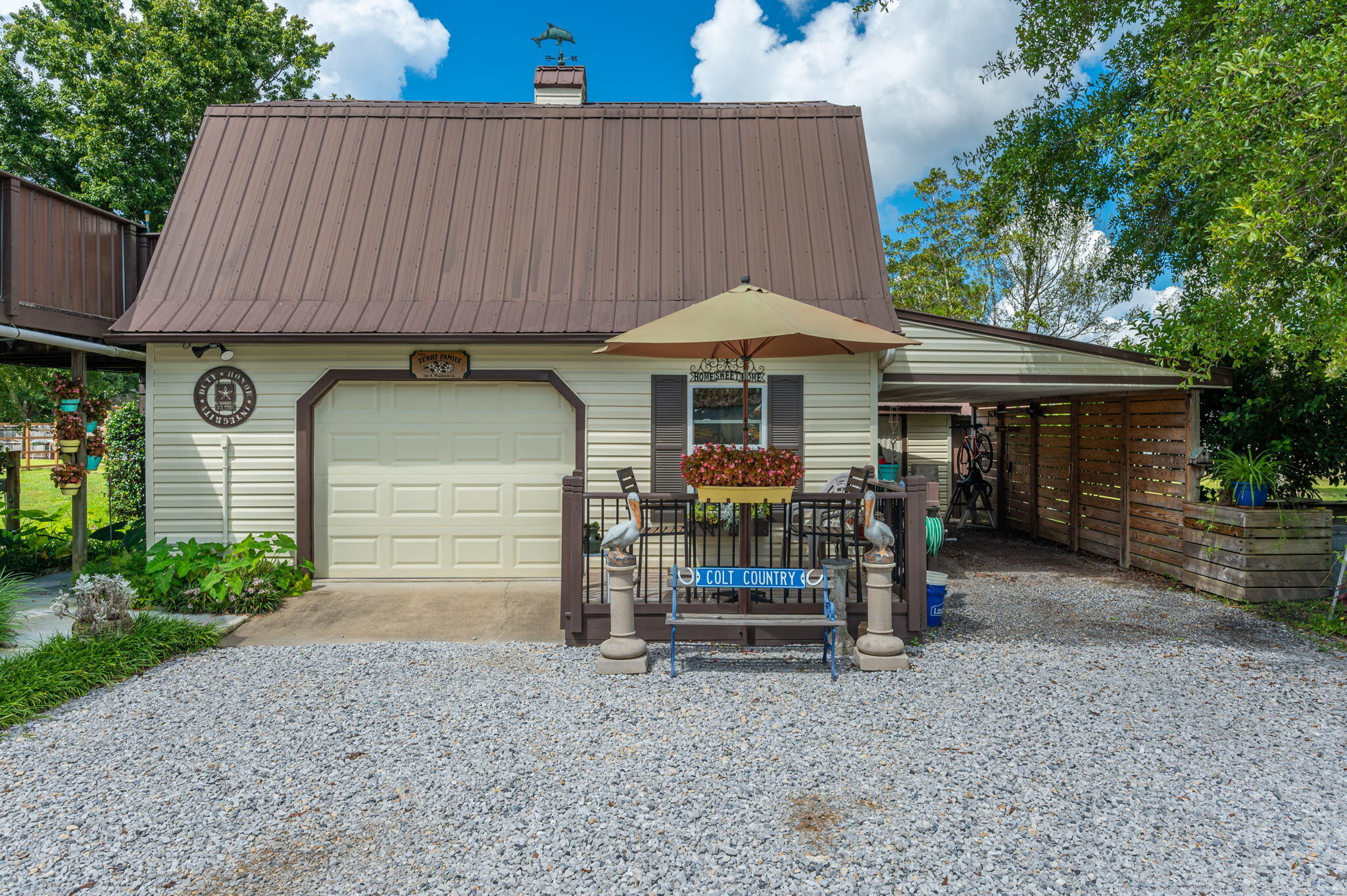 23 N Magnolia Court