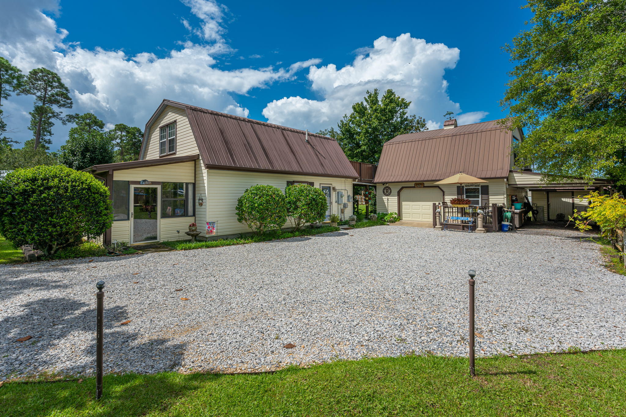 23 N Magnolia Court