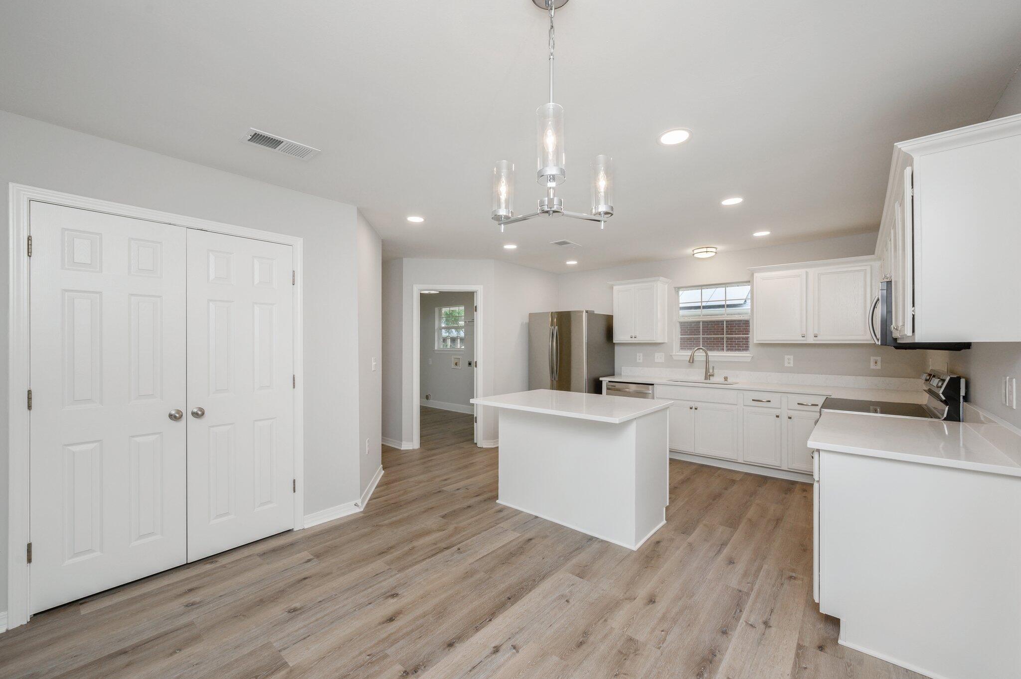 348 Beacon Way