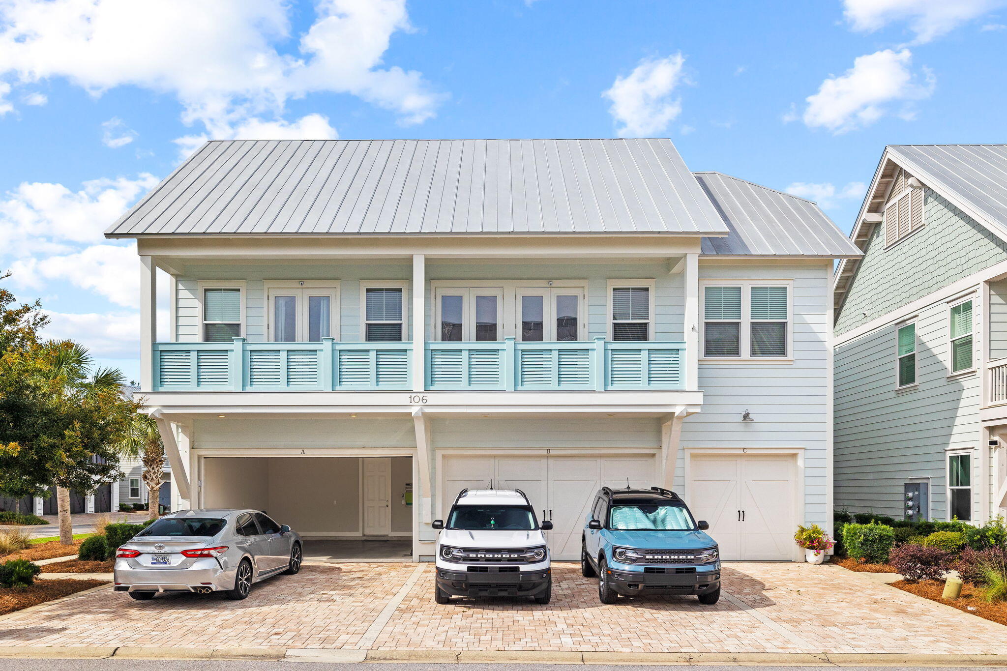106 York Lane