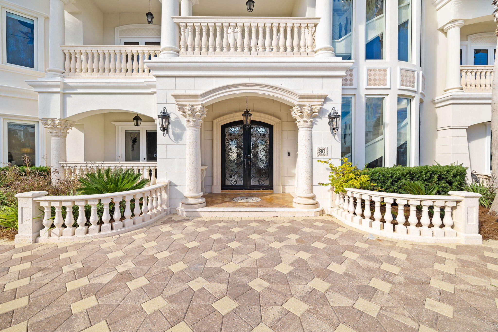 30 Pelican Circle