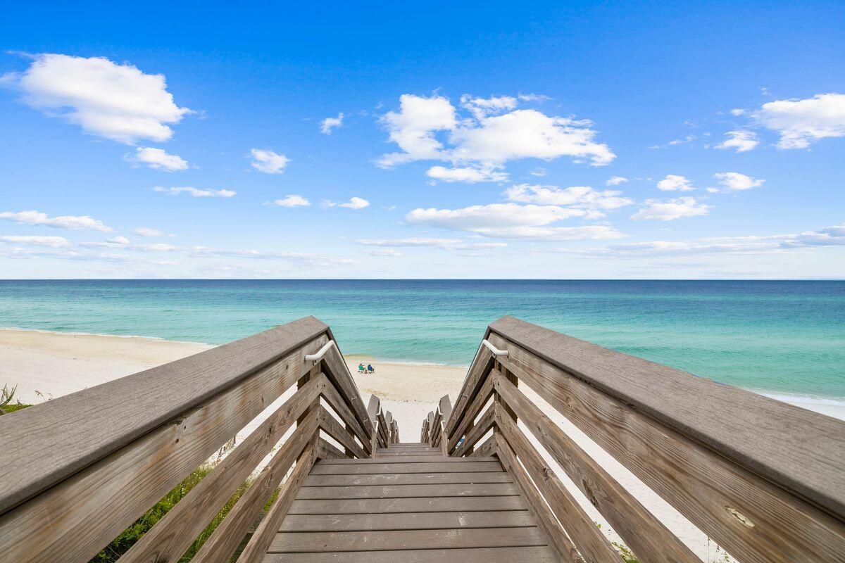 9955 E County Highway 30A Unit: 201