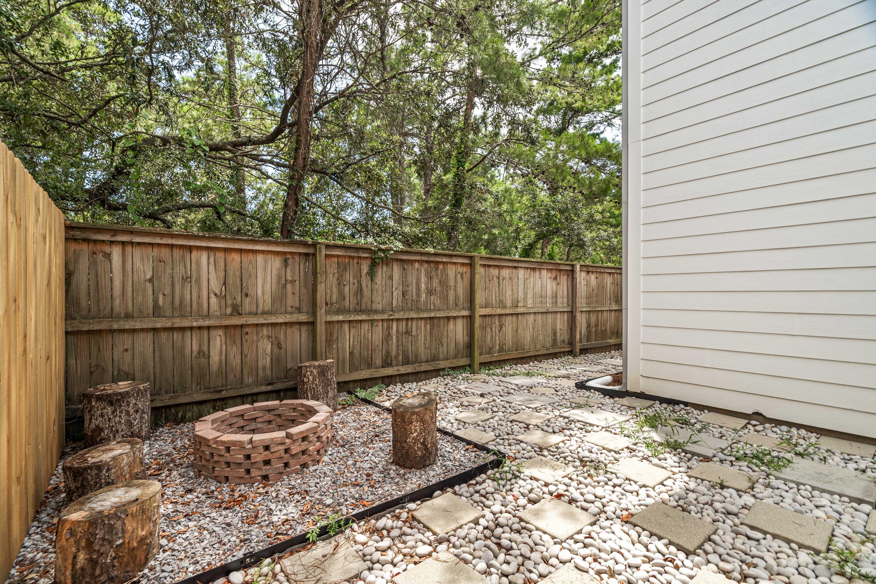 39 Myrtle Oak Way