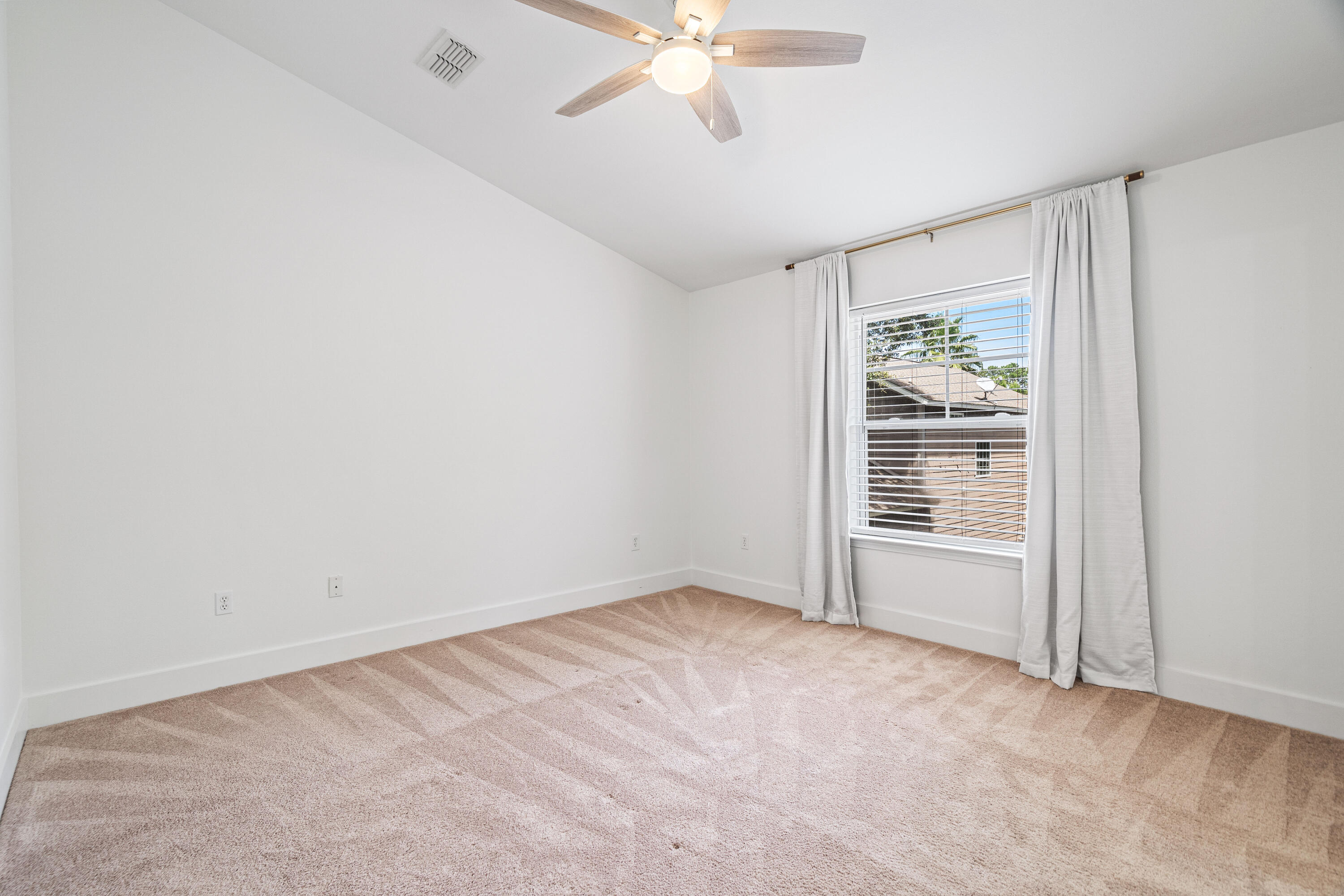 39 Myrtle Oak Way