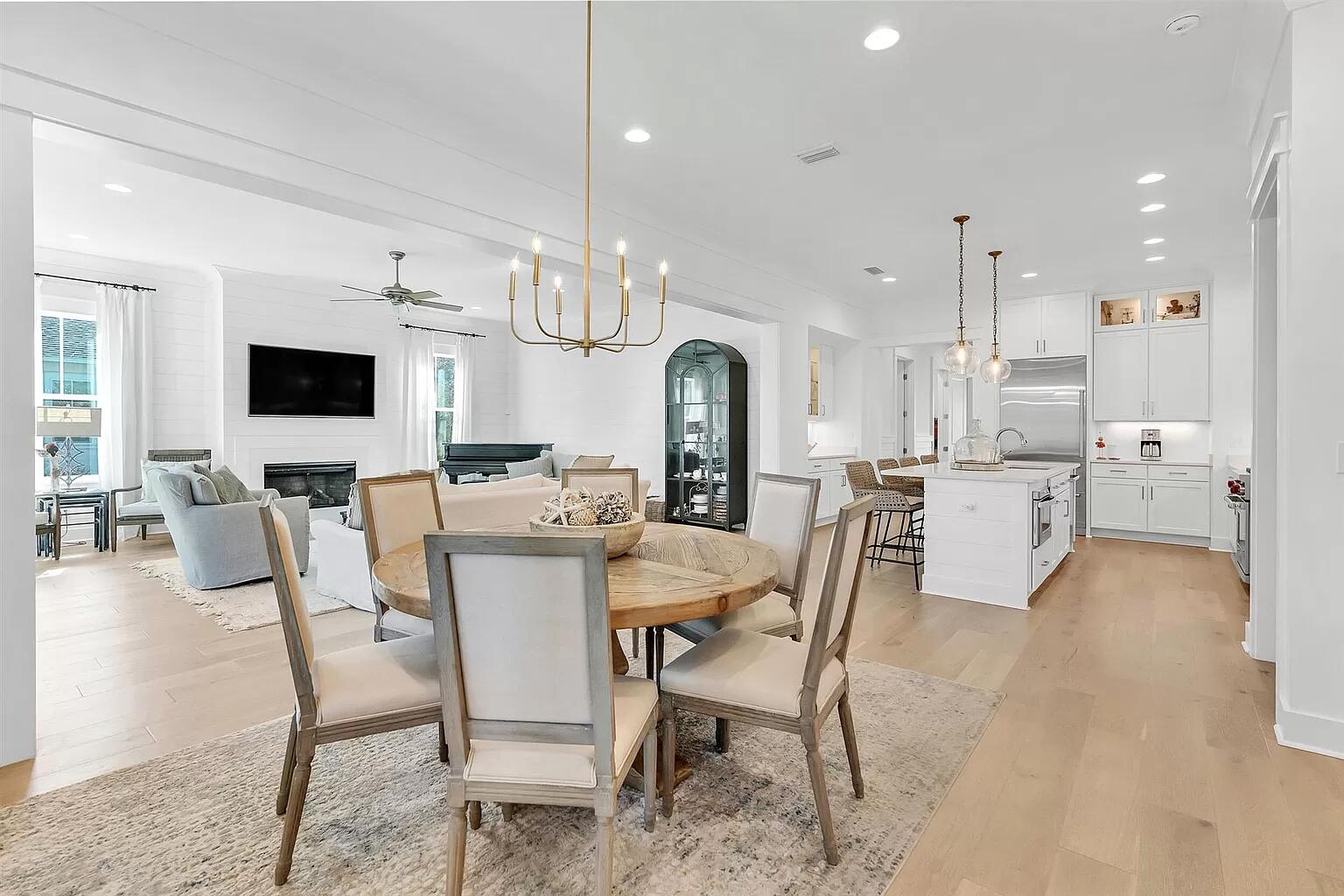 239 Sandchase Circle Circle