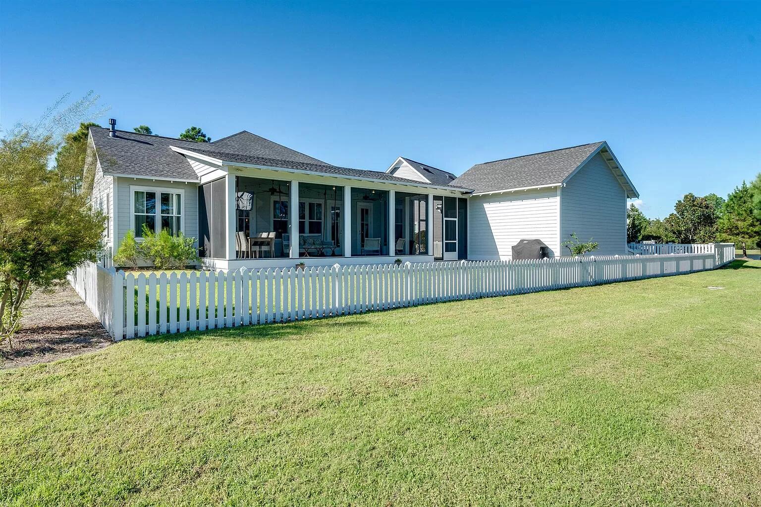 239 Sandchase Circle Circle