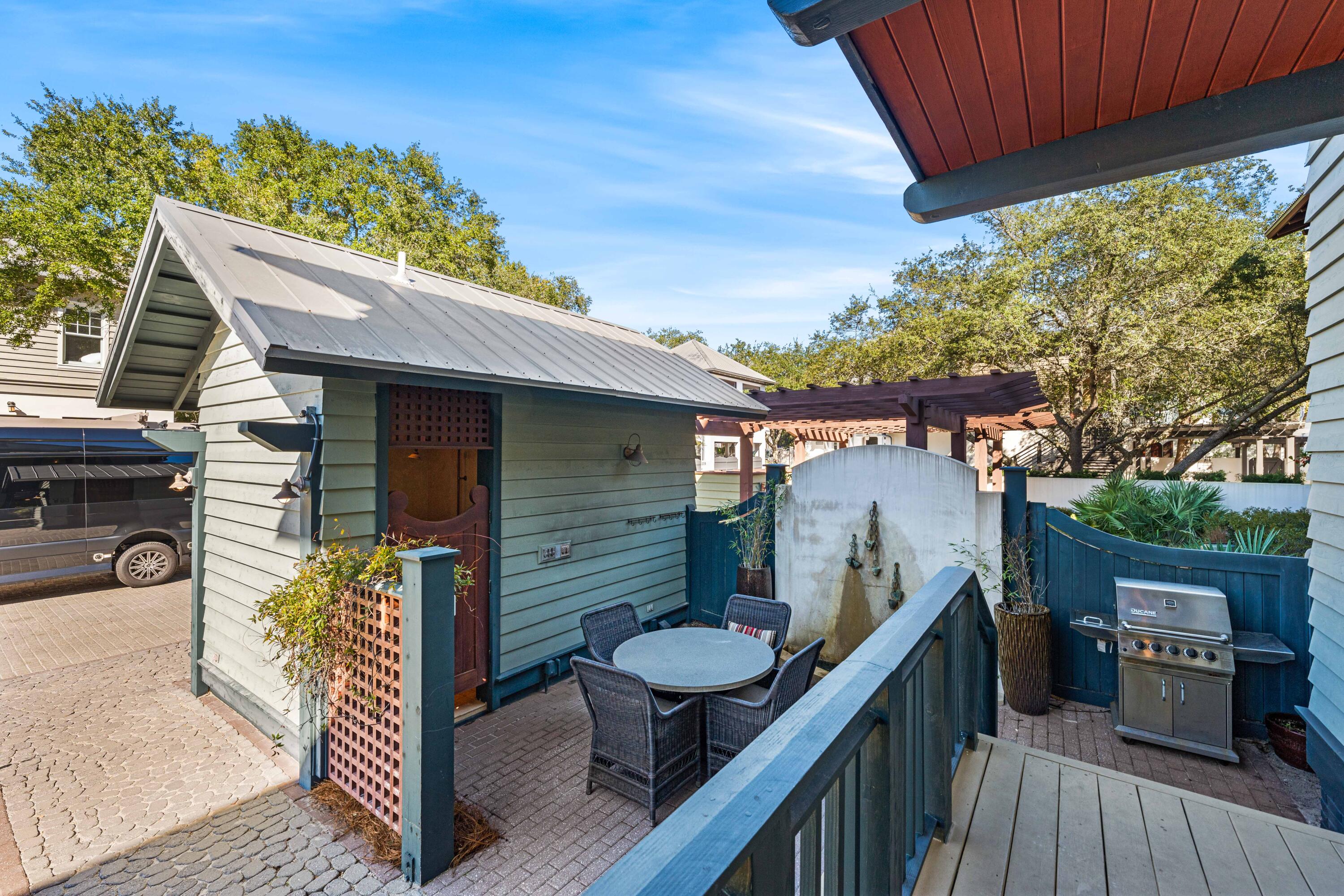 220 Wiggle Lane