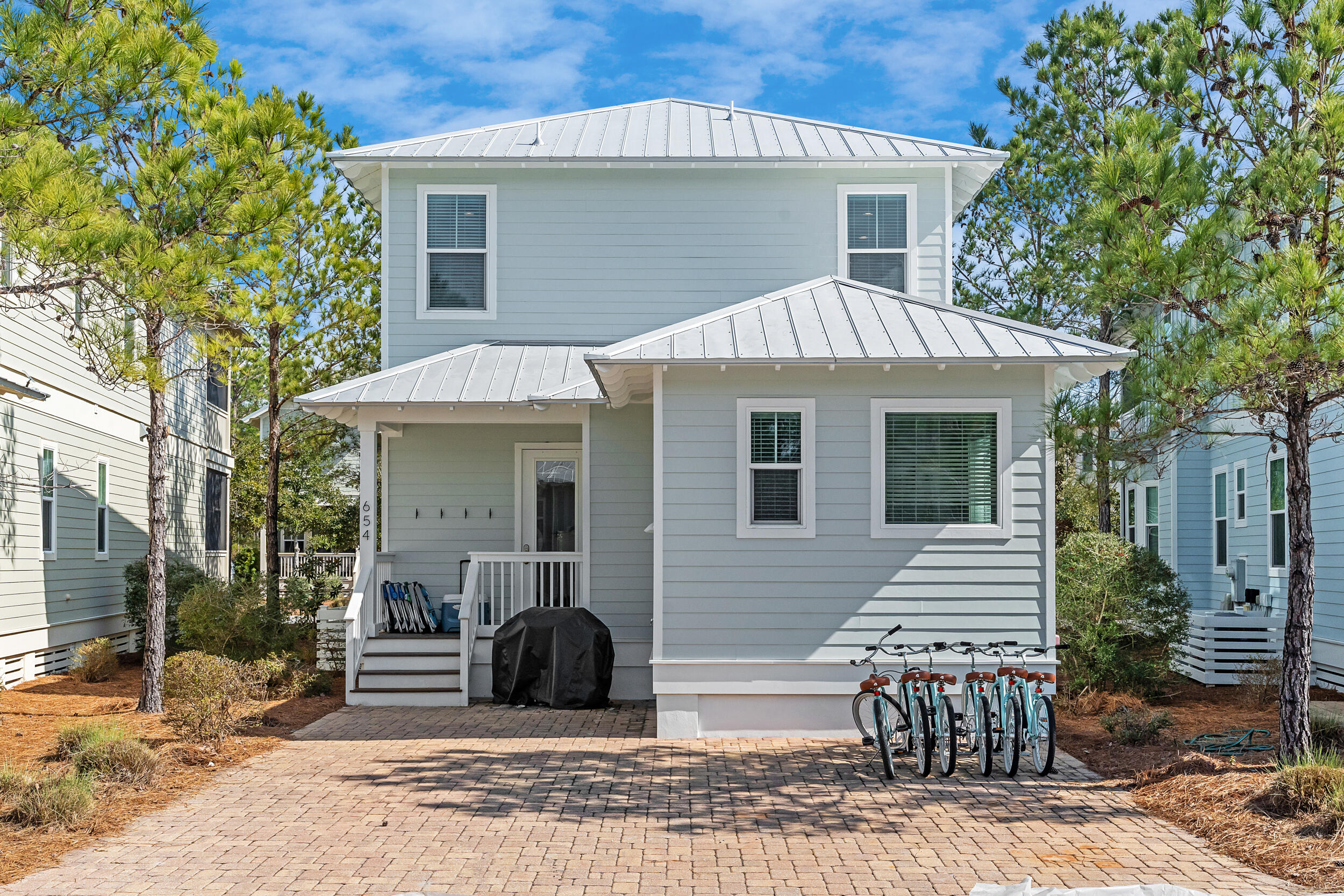 654 Flatwoods Forest Loop