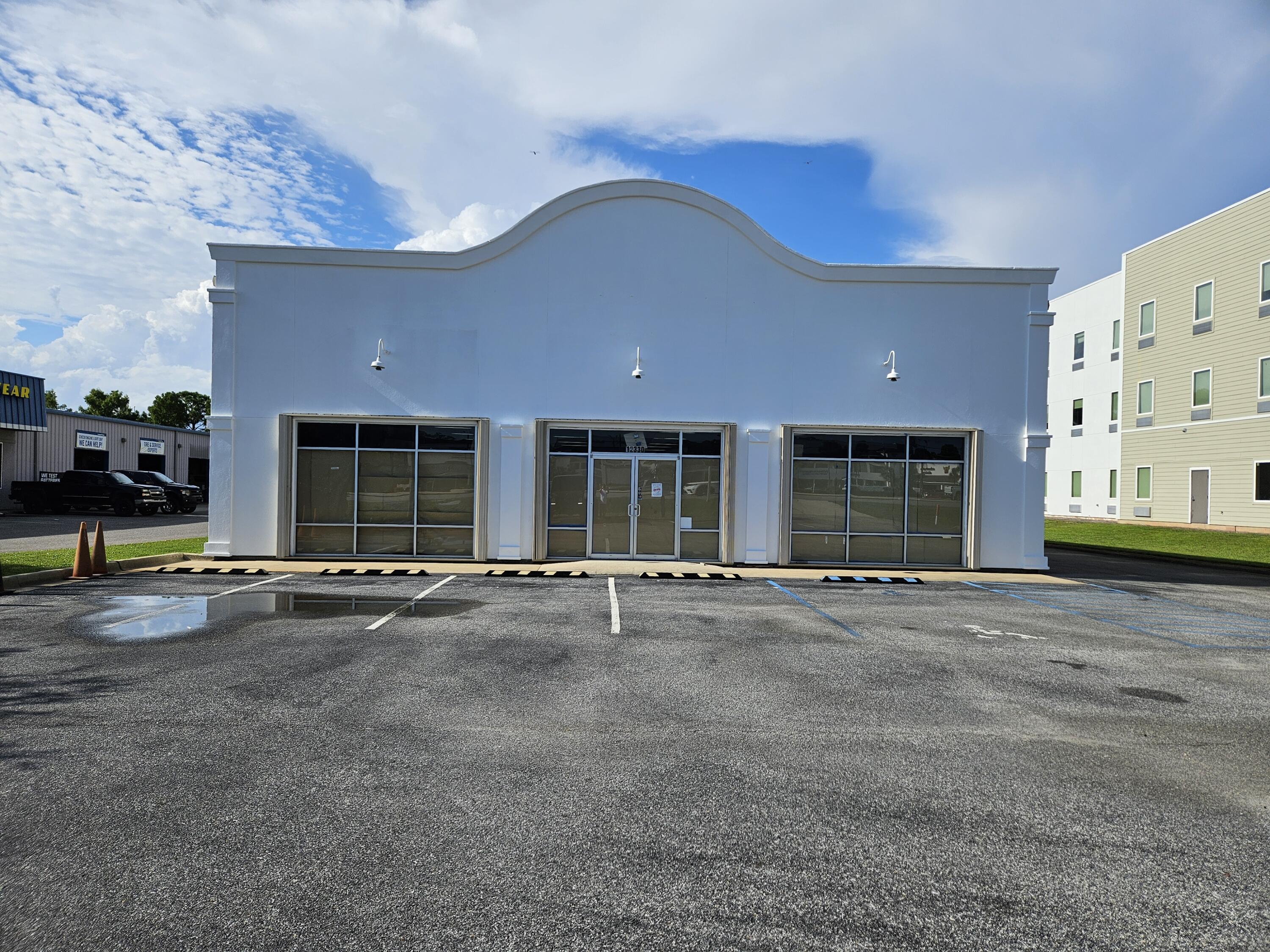 12330 Us Highway 98