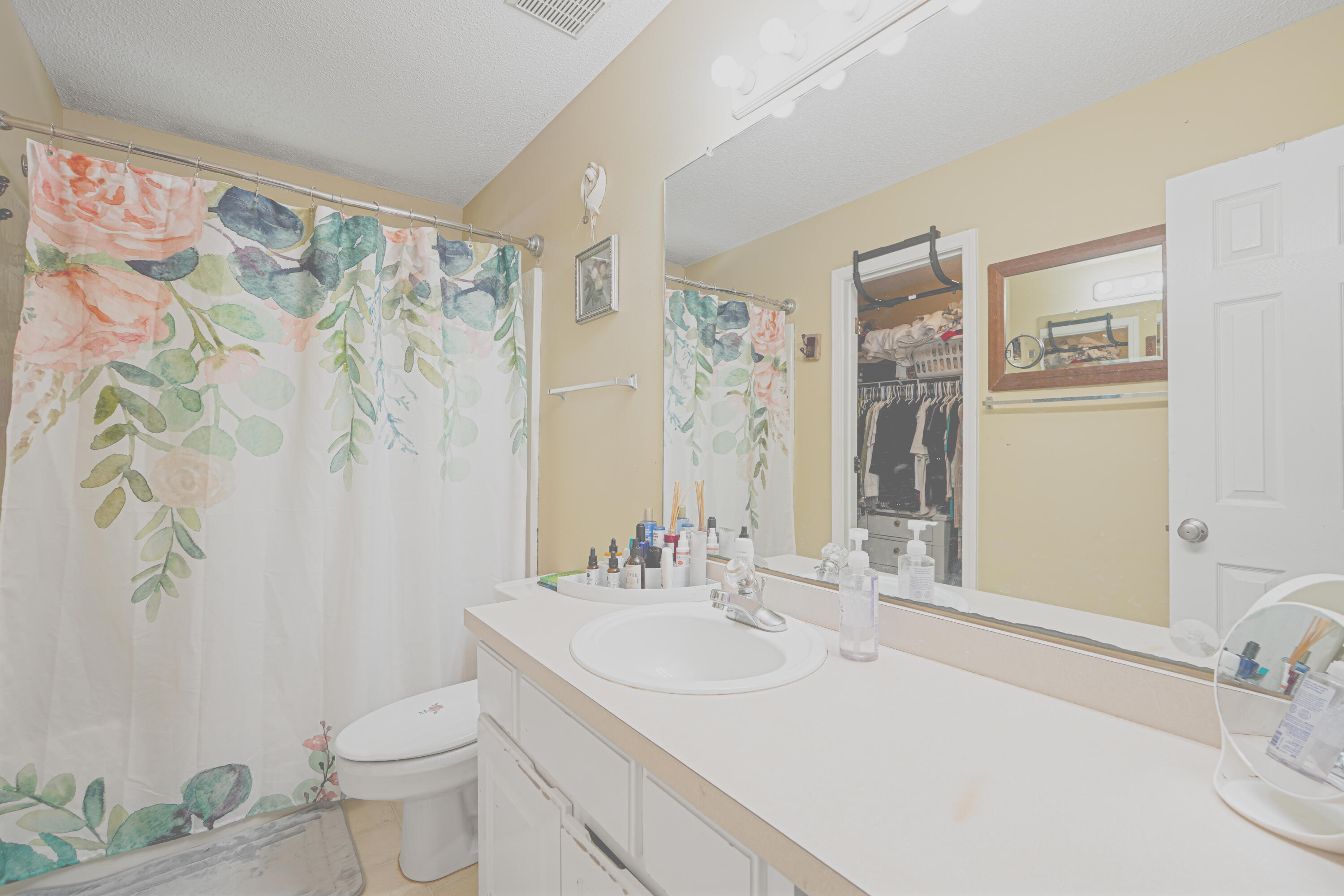 137 Flamingo Drive